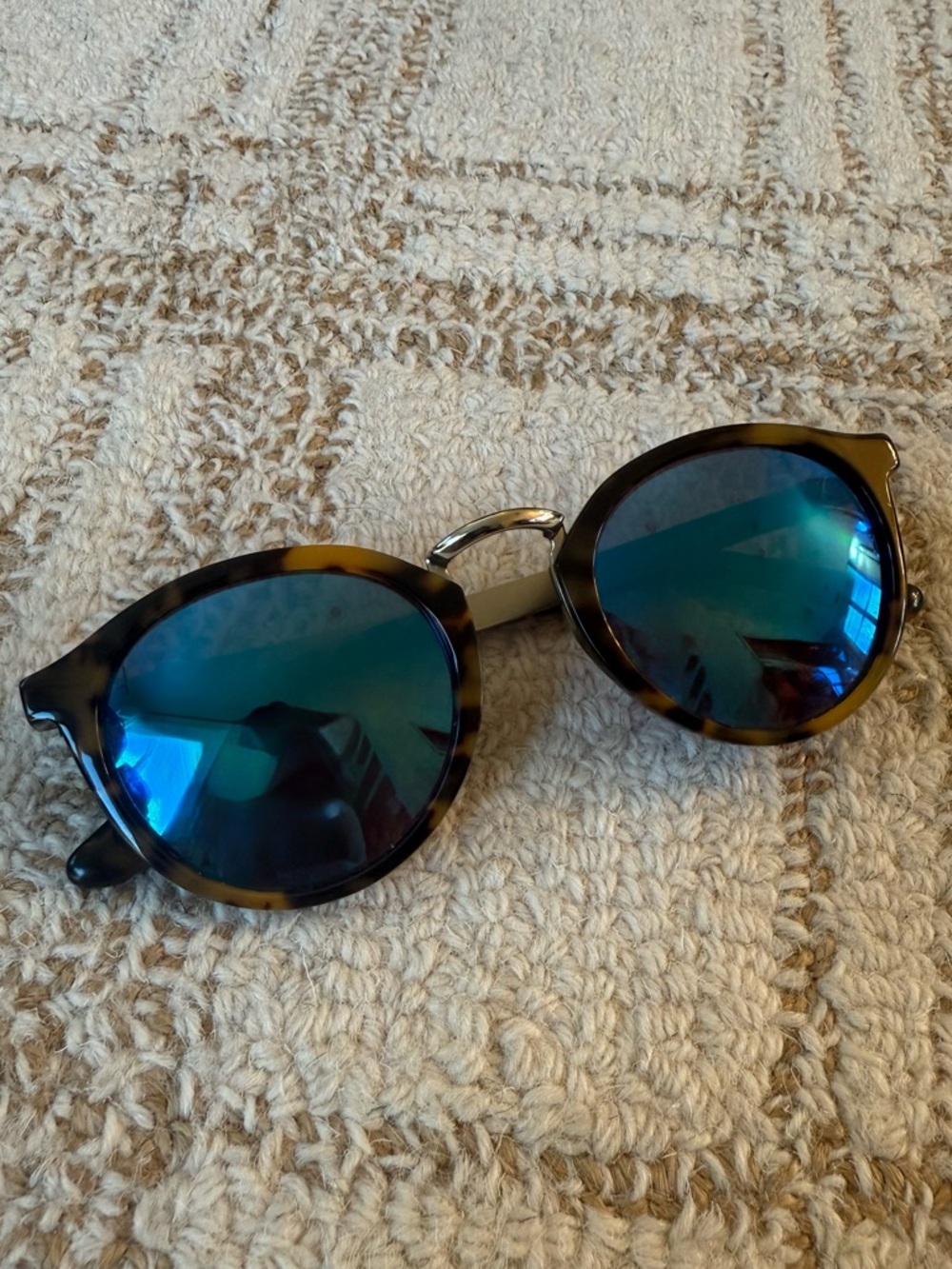 Madewell Indio Round Sunglasses - Tortoise Frame with Blue Mirror Lenses